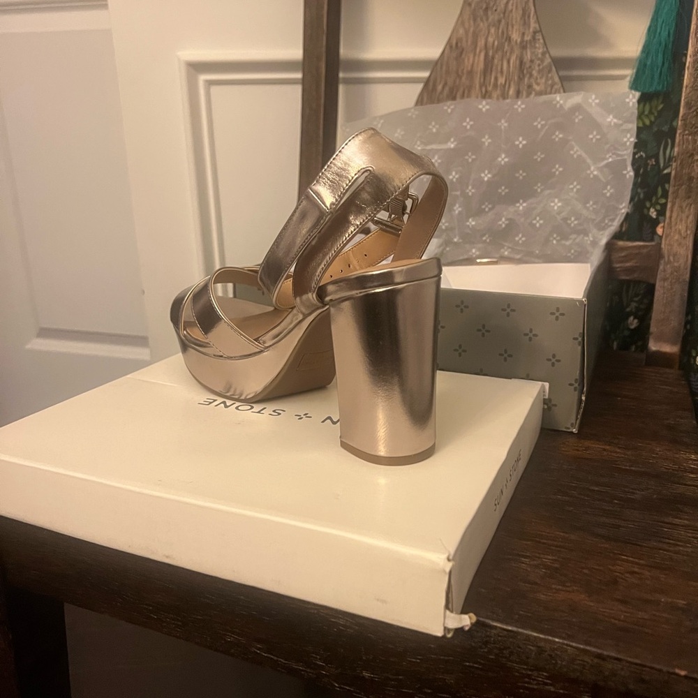 Beautiful Heels - Picture 6 of 6